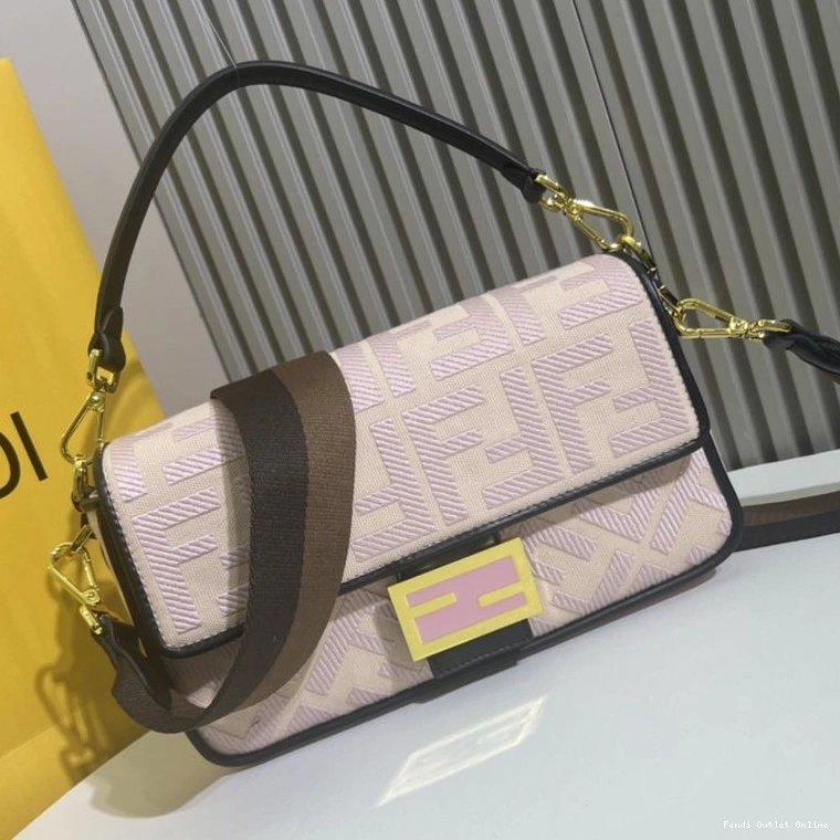 Affordable Medium Motif FF Baguette Canvas In Fendi Cherry Bag 0724